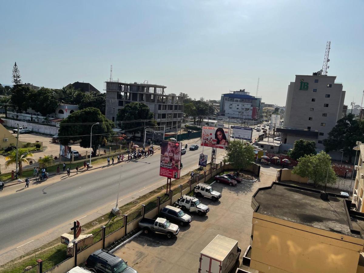 Boulevard Palace Hotel Monrovia Exteriör bild