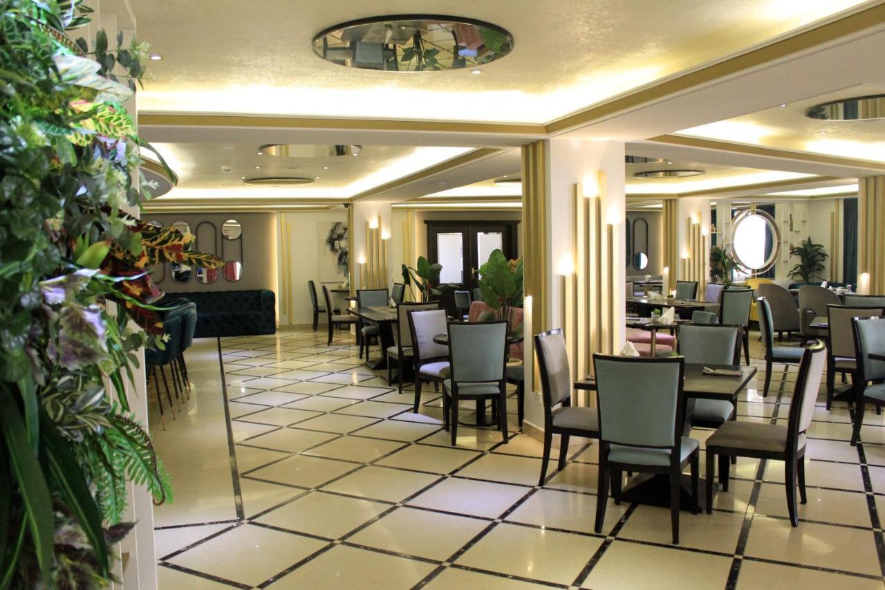 Boulevard Palace Hotel Monrovia Exteriör bild